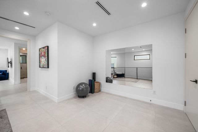 1123 NE 12th Avenue A, Fort Lauderdale, FL 33304