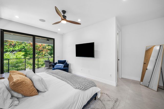 1123 NE 12th Avenue A, Fort Lauderdale, FL 33304