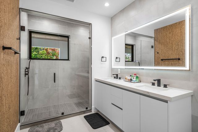 1123 NE 12th Avenue A, Fort Lauderdale, FL 33304