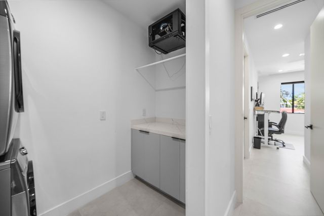 1123 NE 12th Avenue A, Fort Lauderdale, FL 33304