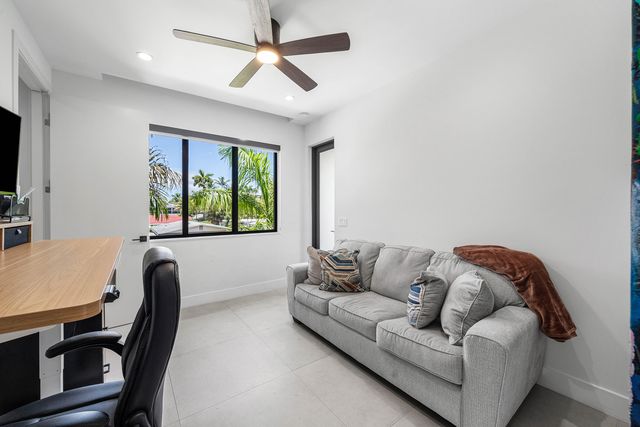 1123 NE 12th Avenue A, Fort Lauderdale, FL 33304