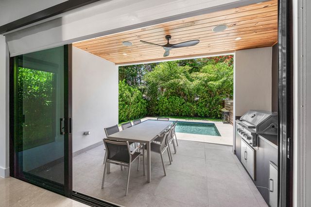 1123 NE 12th Avenue A, Fort Lauderdale, FL 33304