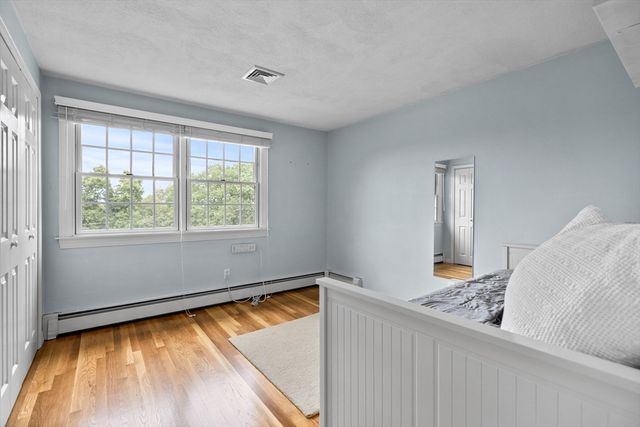 27 Blueberry Hill Rd, Woburn, MA 01801