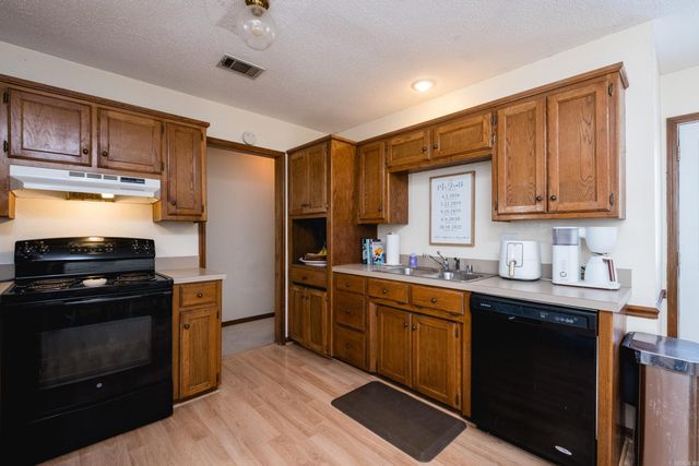 14412 Pride Valley Drive, Little Rock, AR 72211