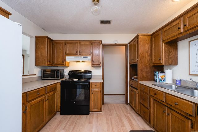 14412 Pride Valley Drive, Little Rock, AR 72211