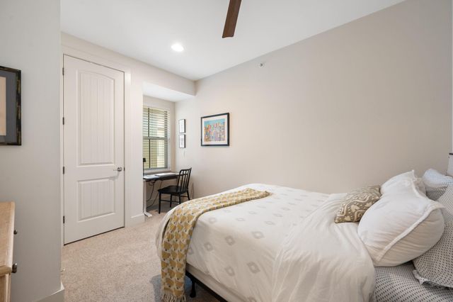 2207 Pasadena DR 10, Austin, TX 78757
