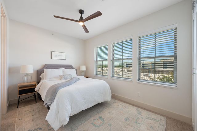 2207 Pasadena DR 10, Austin, TX 78757