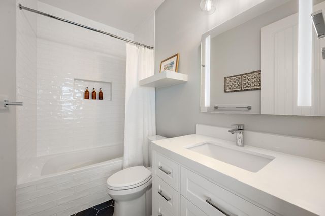 2207 Pasadena DR 10, Austin, TX 78757