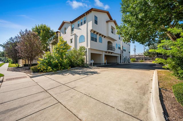 2207 Pasadena DR 10, Austin, TX 78757