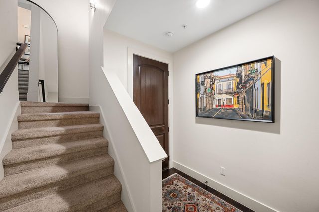 2207 Pasadena DR 10, Austin, TX 78757