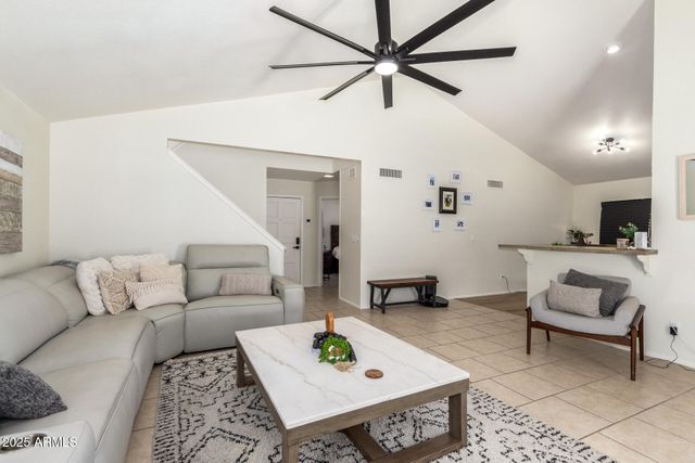 19230 N 5TH Street, Phoenix, AZ 85024