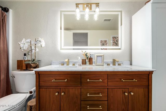 19230 N 5TH Street, Phoenix, AZ 85024