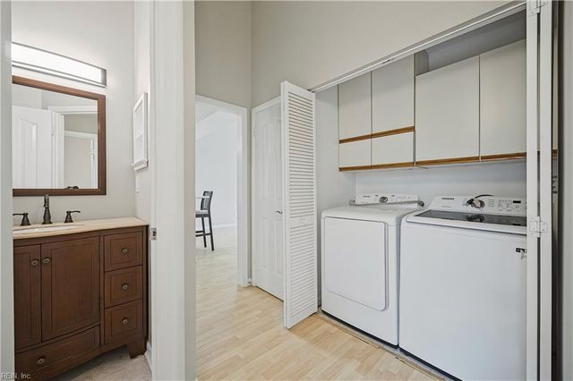 449 E Lake CIR, Chesapeake, VA 23322