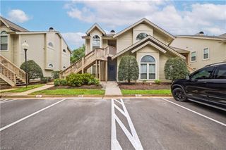 449 E Lake CIR, Chesapeake, VA 23322