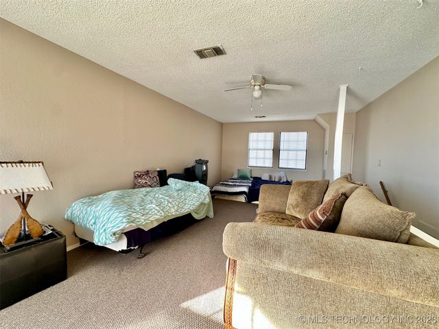 12158 Landing Drive, Kingston, OK 73439