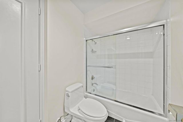 200 Harbor 2701, San Diego, CA 92101