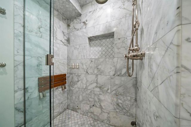 200 Harbor 2701, San Diego, CA 92101