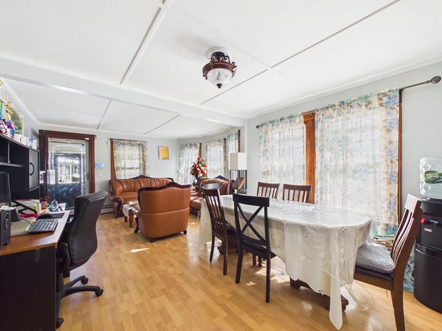 10 Jefferson Ave, Taunton, MA 02780