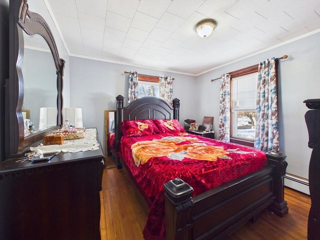 10 Jefferson Ave, Taunton, MA 02780