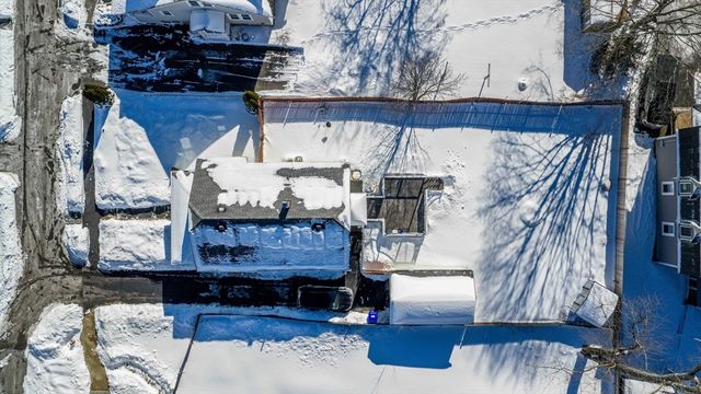 10 Jefferson Ave, Taunton, MA 02780