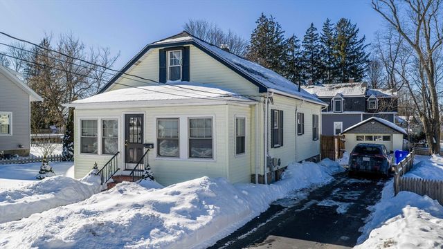 10 Jefferson Ave, Taunton, MA 02780