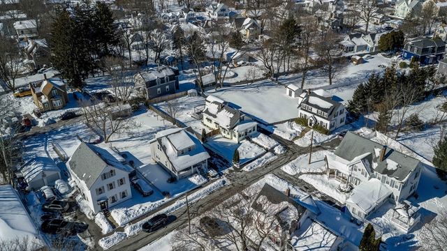 10 Jefferson Ave, Taunton, MA 02780