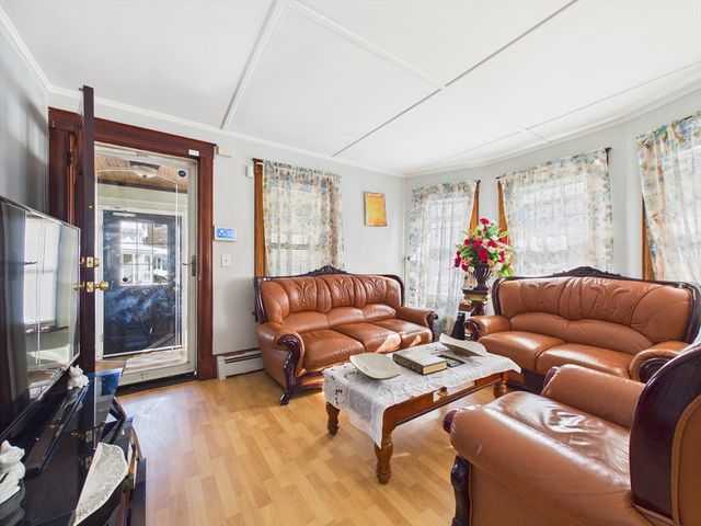 10 Jefferson Ave, Taunton, MA 02780