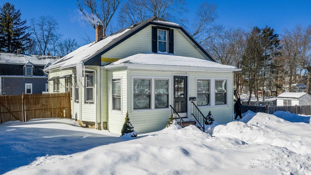 10 Jefferson Ave, Taunton, MA 02780