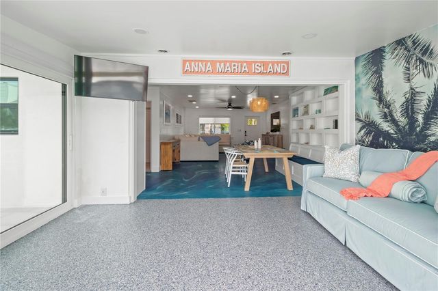 208 84TH STREET, Holmes Beach, FL 34217