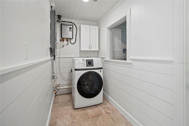 208 84TH STREET, Holmes Beach, FL 34217