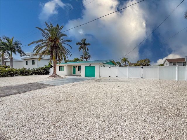 208 84TH STREET, Holmes Beach, FL 34217