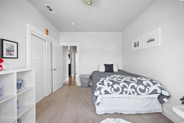 7185 Corsica Street, West Richland, WA 99353