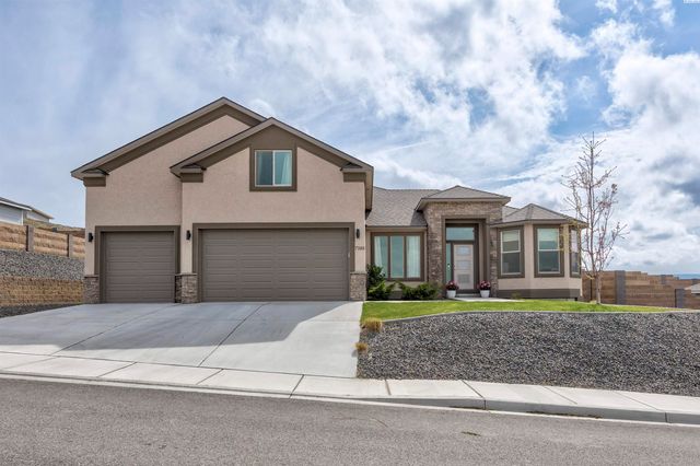 7185 Corsica Street, West Richland, WA 99353
