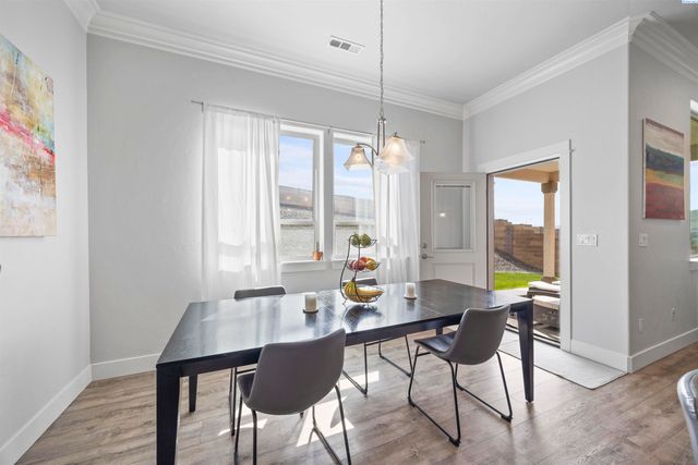 7185 Corsica Street, West Richland, WA 99353