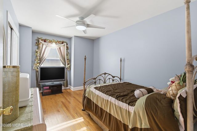 26 Oxford Lane, Eatontown, NJ 07724