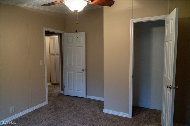 337 Pin Oak Circle, Elyria, OH 44035