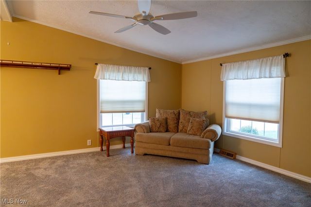 337 Pin Oak Circle, Elyria, OH 44035