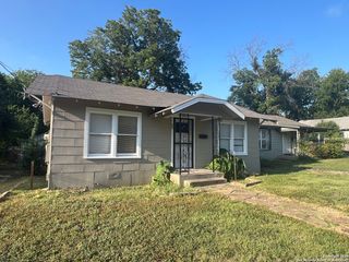 1714 Center, San Antonio, TX 78202