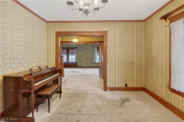 16317 Clifton Boulevard, Lakewood, OH 44107