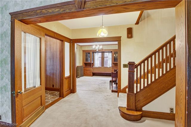 16317 Clifton Boulevard, Lakewood, OH 44107