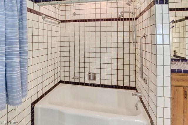 16317 Clifton Boulevard, Lakewood, OH 44107