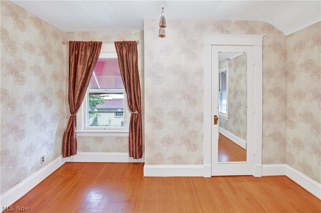 16317 Clifton Boulevard, Lakewood, OH 44107
