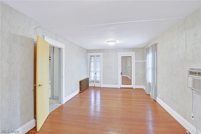 16317 Clifton Boulevard, Lakewood, OH 44107