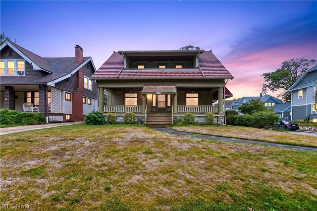 16317 Clifton Boulevard, Lakewood, OH 44107