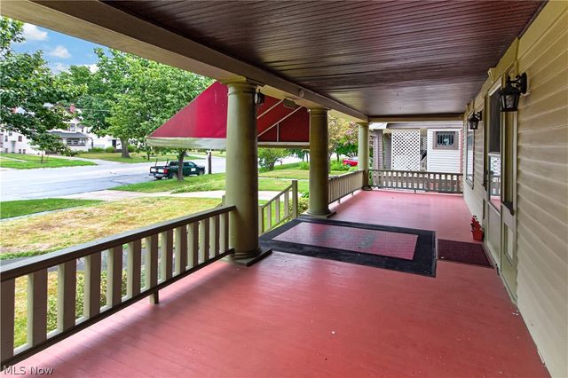16317 Clifton Boulevard, Lakewood, OH 44107