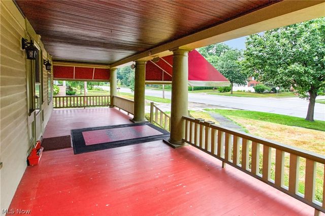 16317 Clifton Boulevard, Lakewood, OH 44107