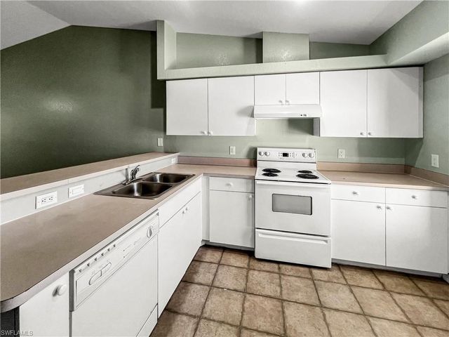 1909 SW Santa Barbara PL # 1909, Cape Coral, FL 33991