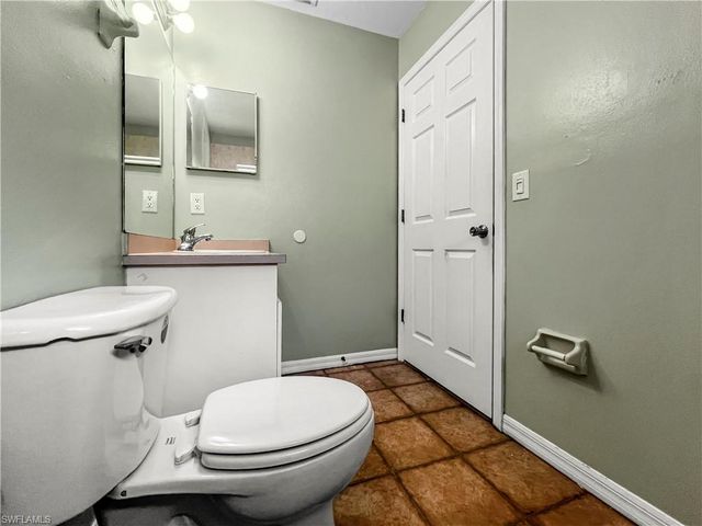 1909 SW Santa Barbara PL # 1909, Cape Coral, FL 33991