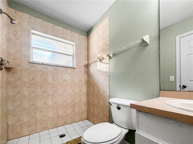 1909 SW Santa Barbara PL # 1909, Cape Coral, FL 33991