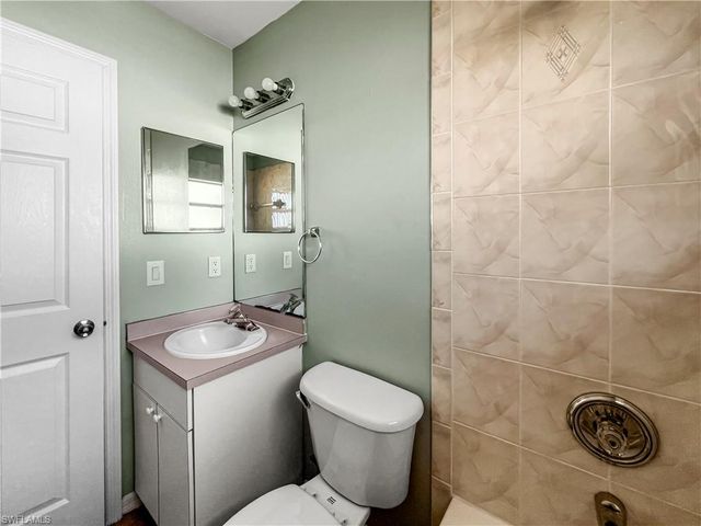 1909 SW Santa Barbara PL # 1909, Cape Coral, FL 33991